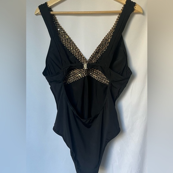 Sexy black one piece v-neck swimsuit with sequin and metallic detail size XL - Picture 3 of 12